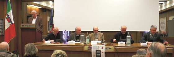 Da sinistra: Giuseppe Pettenuzzo (presidente della sezione ANPI di Bassano del Grappa), Mario Faggion, Giancarlo Zorzanello, Giuseppe Pupillo, Pierantonio Gios, Ugo De Grandis
